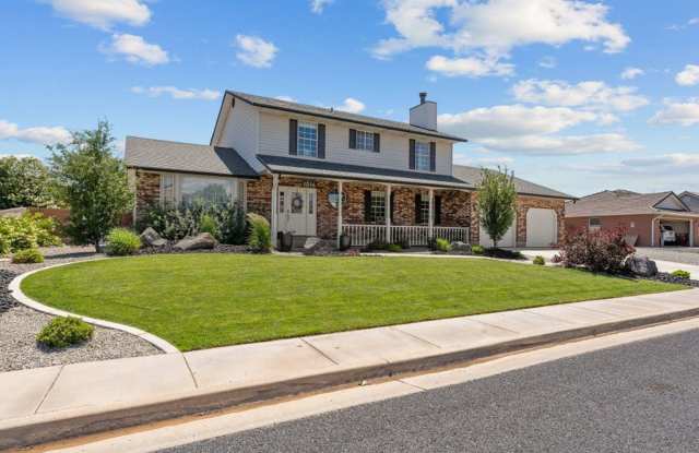 6 Bed, 3.5 Bath House for rent - 1314 Saint James Lane, St. George, UT 84790