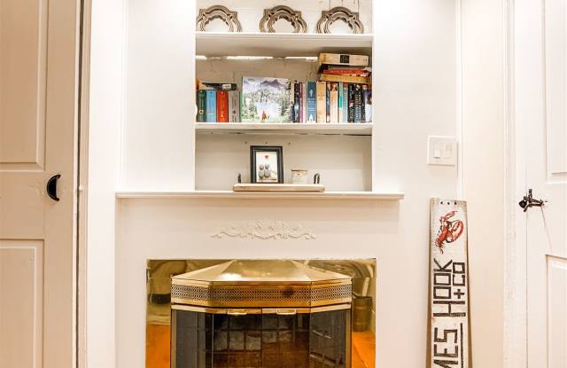 306 Riverside Avenue Gallery 3