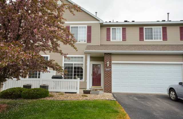 Beautiful Boulder Ridge townhome - 2897 Slate Court Northwest, Rochester, MN 55901