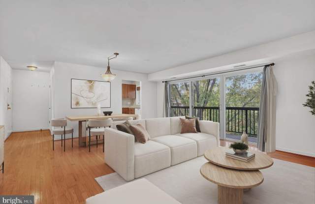 3210 S 28TH Street unit: 403 photos photos