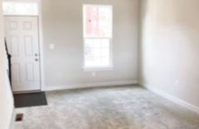 1133 TRENTON PL SE Gallery 4