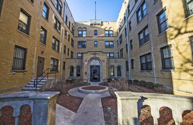 1734 E 72nd Street Apartments Gallery 3