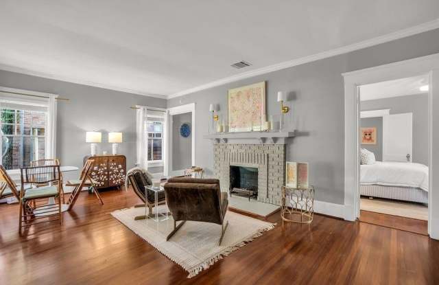 4916 Abbott Avenue Gallery 2