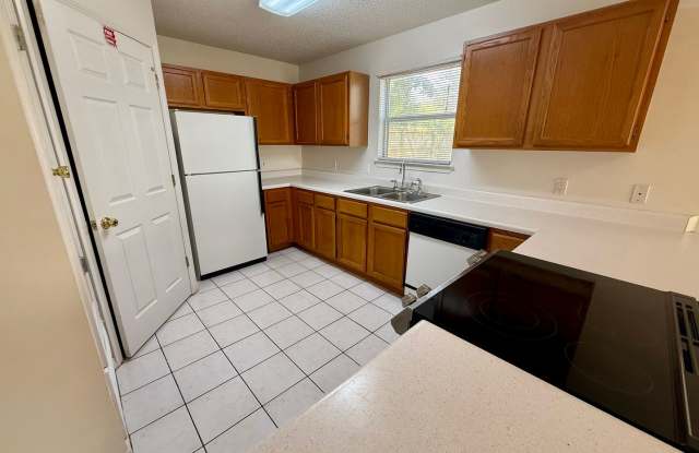 573 Florosa Court Gallery 3