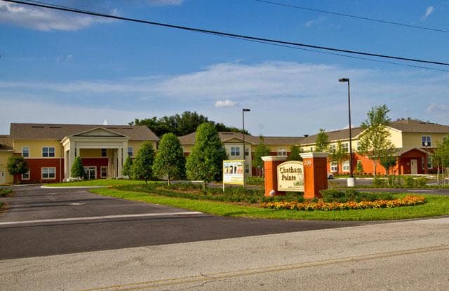 Senior Housing - Chatham Pointe Gallery 4
