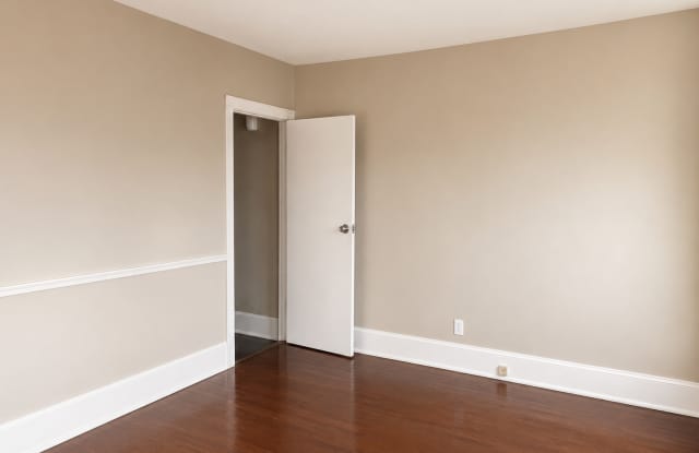 Glendora 2827 Gallery 4