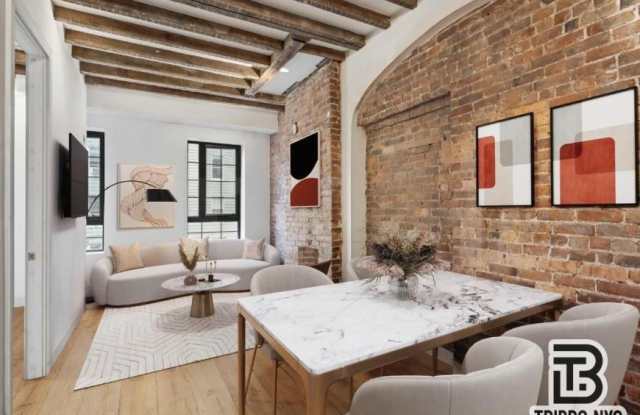 103 Berry Street Gallery 1