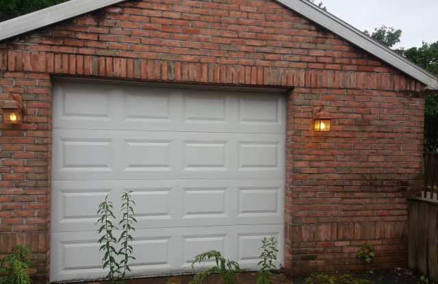 3 bedroom, 2 bath single family home in Aberdeen, MD - 694 Custis Street, Aberdeen, MD 21001
