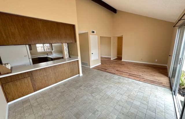 2 Bed 2 Bath W/ Attached 2 Car Garage photos photos 2 Bed 2 Bath W/ Attached 2 Car Garage photos photos