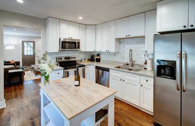 2736 Mayflower Road - 2736 Mayflower Road, Charlotte, NC 28208