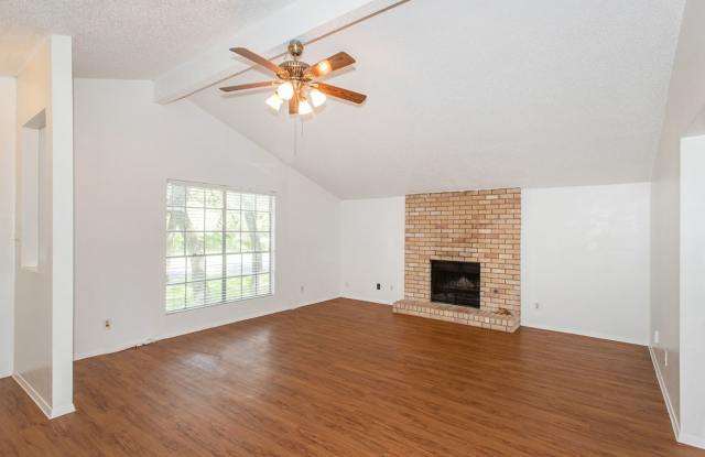 South Austin Single Story Home - Move In Ready! Gallery 3