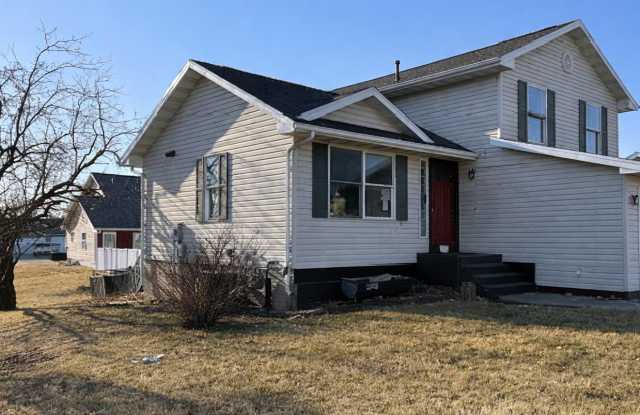 Charming 3 Bedroom Home for Rent in Springville photos photos