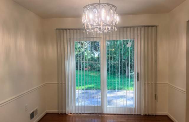 8626 BUNNELL Drive Gallery 3
