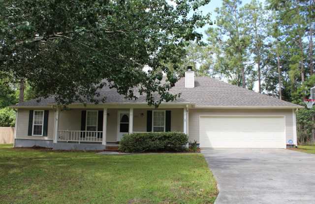 Exquisite 3BR/2BA Home Minutes from Moody AFB with Luxurious Features! - 5037 Pearl Davis Road, Lowndes County, GA 31605