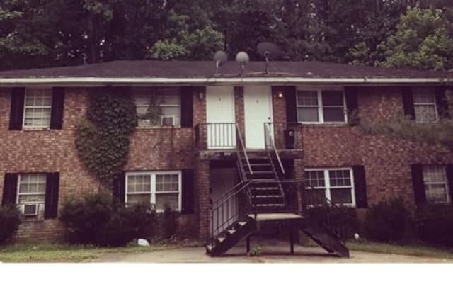 557 Springwood Drive - 557 Springwood Drive, Forest Park, GA 30297