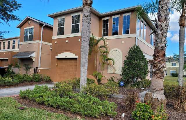 2946 Birchcreek Dr Gallery 3