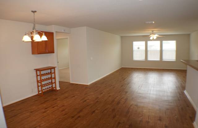 3709 Greenridge Gallery 2