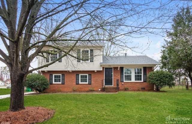 9926 Rockmeadow Drive Gallery 2