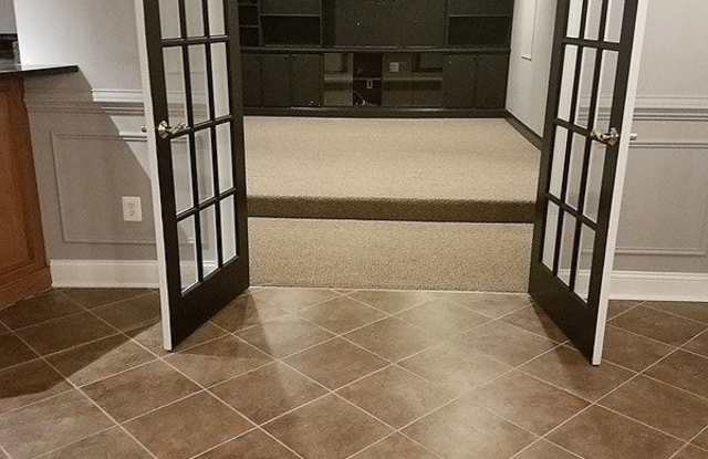 11302 Lake Front Court Gallery 2