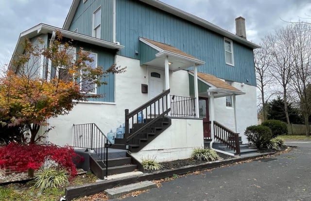25 MOORE AVENUE - 25 Moore Avenue, Ashland, NJ 08034