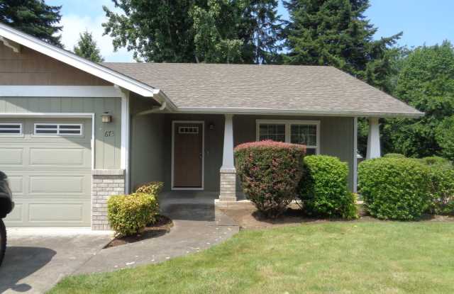 3 Bedroom on Dead End Street!! photos photos