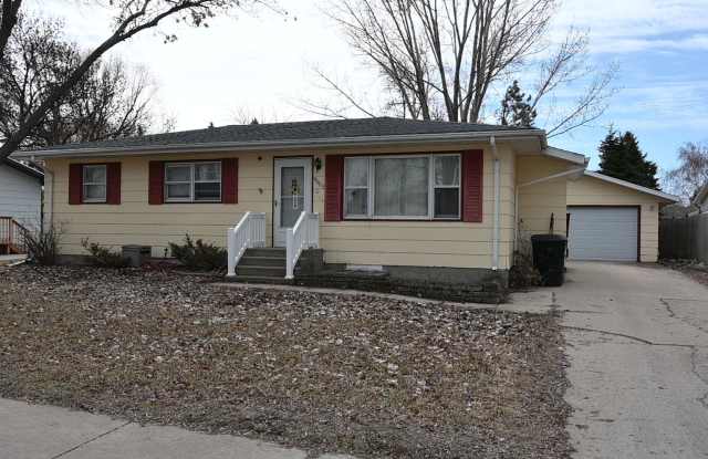 Updated 4 bedroom 2 bathroom house photos photos