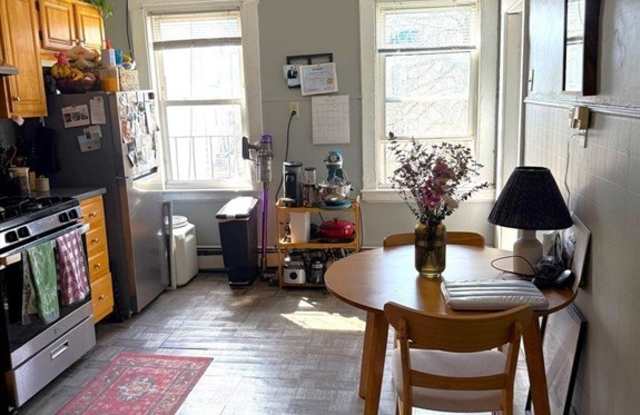 531 E 8th photos photos