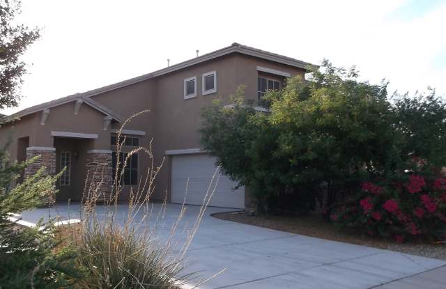 Spacious 4 bedroom, 2.5 bath photos photos