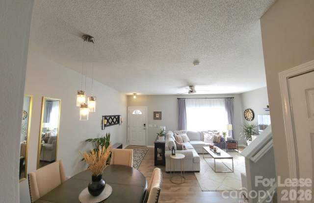 8049 Stoneham Court Gallery 2