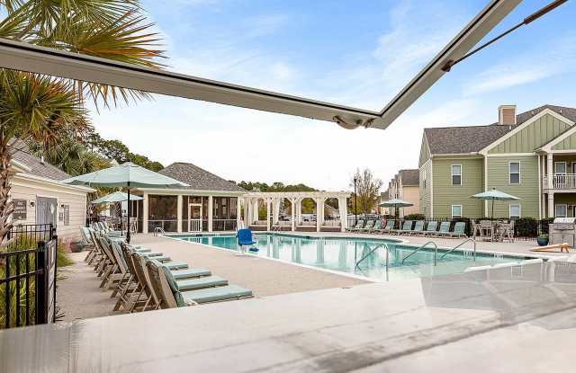 The Apartments at Shade Tree photos photos