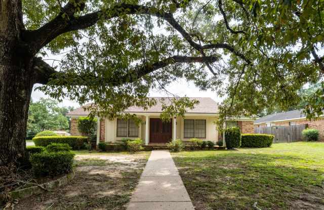 1017 Westbury Drive Gallery 1