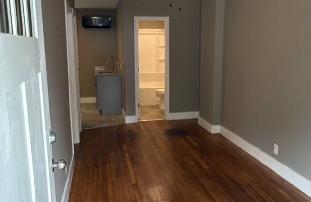 407 Cedar Street Gallery 2