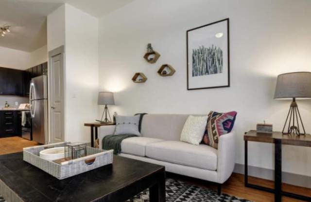 8064 US-290 Gallery 4