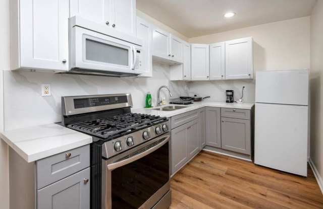 1163 W 38th St - 1163 West 38th Street, Los Angeles, CA 90037