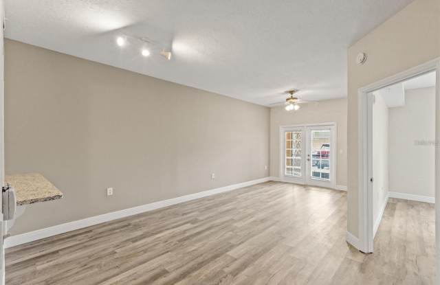 10855 WINDSOR WALK Drive Gallery 2