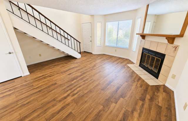 Spacious Townhome in Desirable Cypress Glen Community - Available now Gallery 4