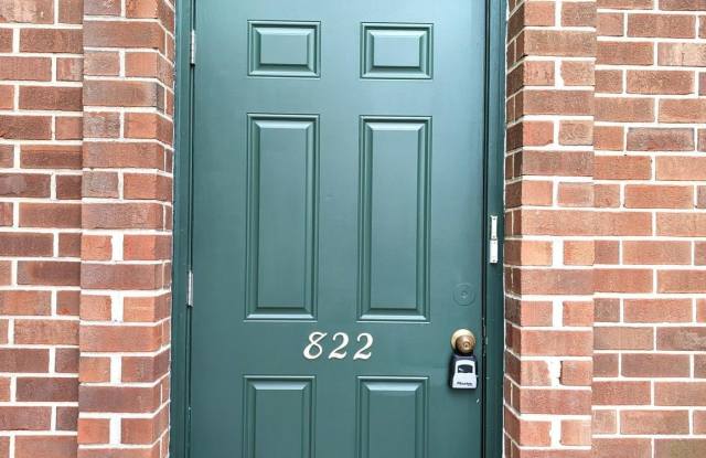 822-A PUTNAM Boulevard photos photos