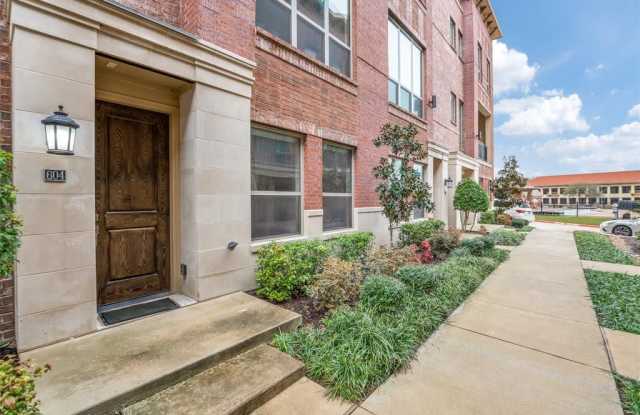101 Decker Court - 101 Decker Court, Irving, TX 75062