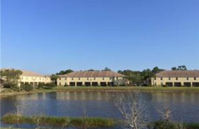 ** HERITAGE BAY ** 2 BED + DEN / 2.5 BATH TOWNHOME - NORTH NAPLES photos photos