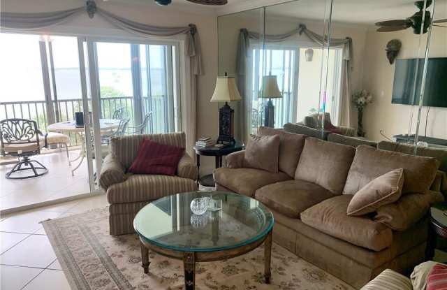 20 NE Plantation Road Gallery 2