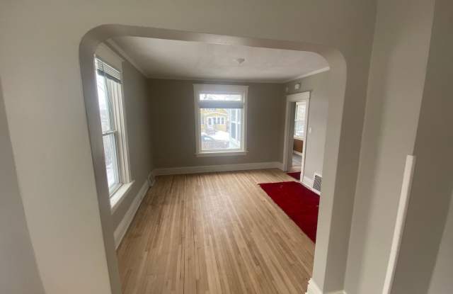 AVAILABLE August 3th - 2 + Bed 1 Bath Renovated Home on Corner Lot Gallery 3