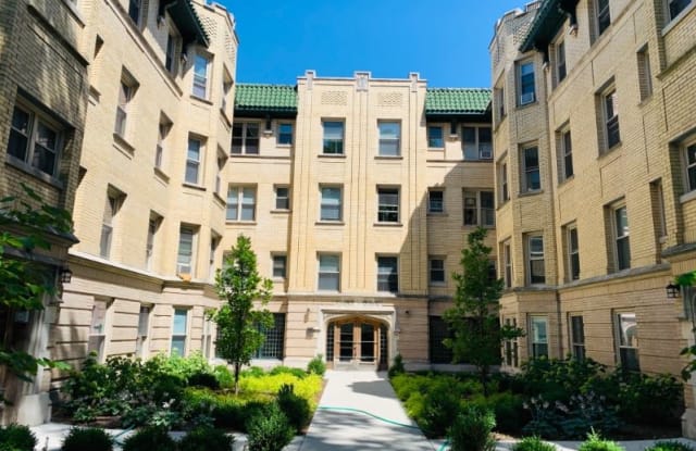 4845 N Kimball Ave - 4845 North Kimball Avenue, Chicago, IL 60625