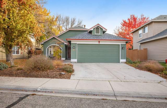 Charming Single-Level Home in Southeast Boise – 3 Beds | 2 Baths - 300 East Brookhollow Drive, Boise, ID 83706