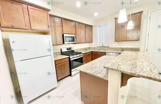 3-Bedroom 2.5 Bathroom 2 car garage Condo in Carson City photos photos