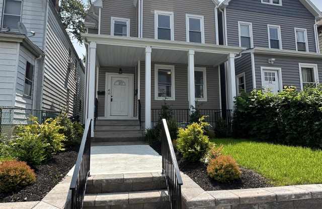 46 North Jefferson Street - 3 photos photos