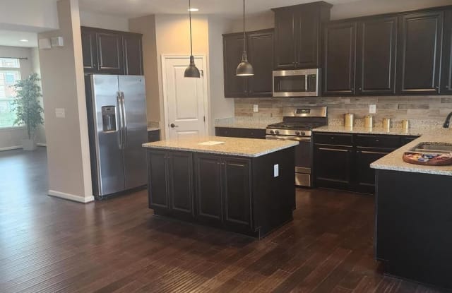 15613 SWANSCOMBE LOOP - 15613 Swanscombe Loop, Brock Hall, MD 20772