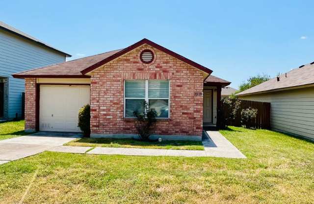 Beautiful Renovated Home in Bridgewood photos photos