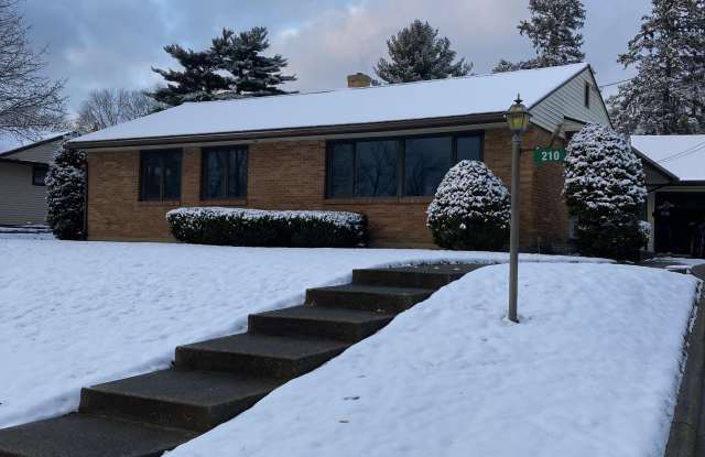 210 Skylark Dr - 210 Skylark Drive, Rockford, IL 61107