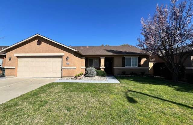 Cul-De-Sac in SE Visalia Neighborhood - 2234 East Chestnut Court, Visalia, CA 93292