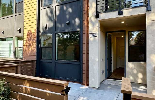 New Luxury Townhouse in Saratoga photos photos New Luxury Townhouse in Saratoga photos photos